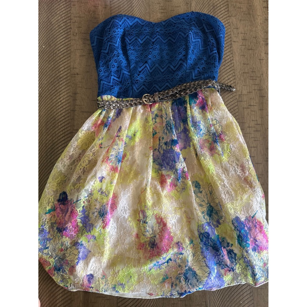 City Studio Floral Lace Strapless Dress – The Carrie Diaries Aesthetic!‎